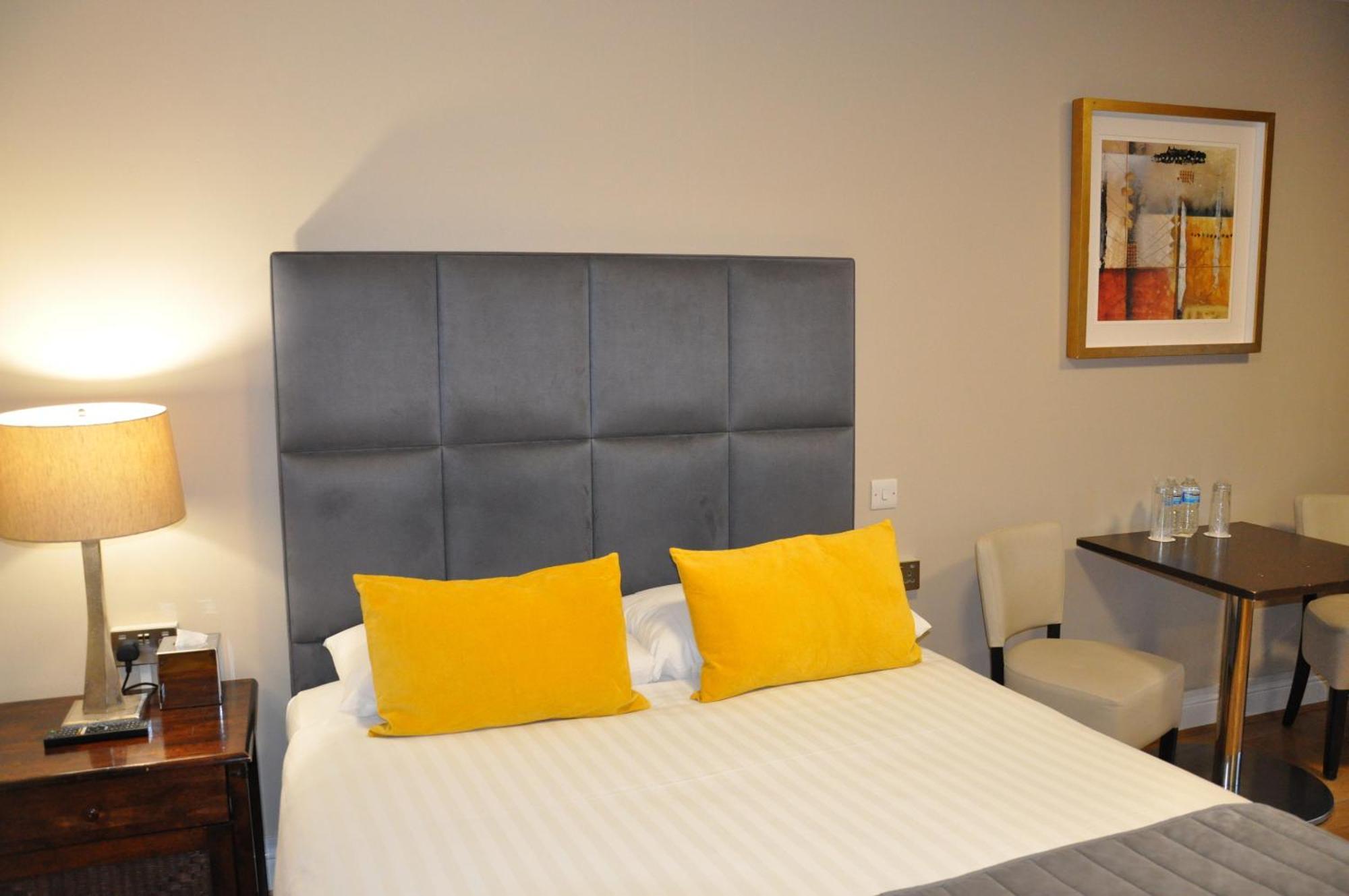 Hotel Nap Inn Барнет Экстерьер фото