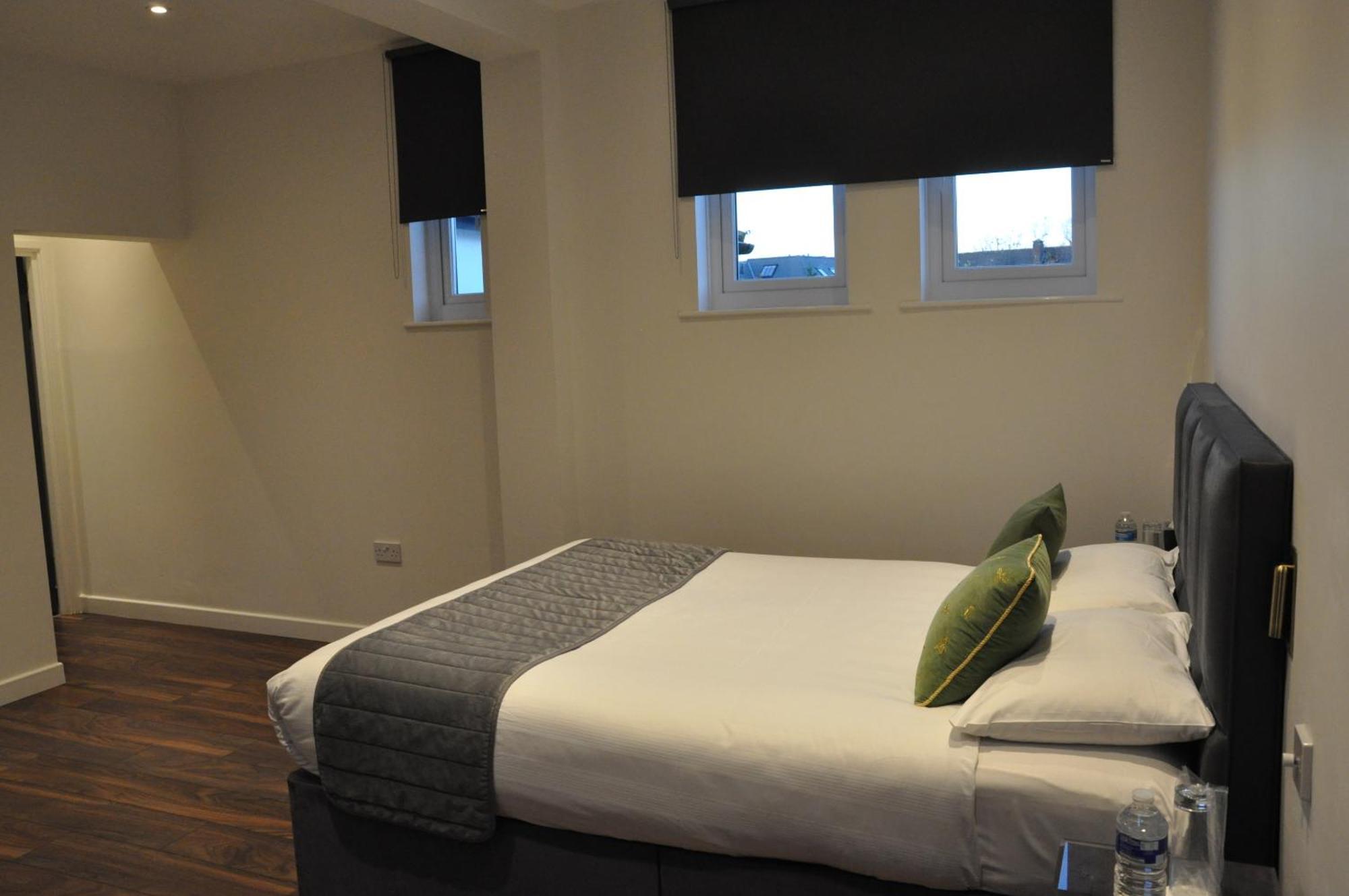 Hotel Nap Inn Барнет Экстерьер фото